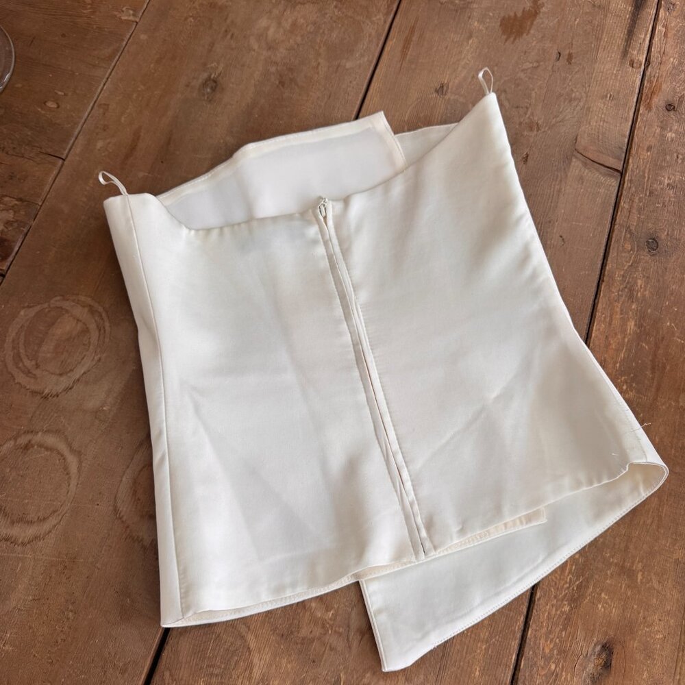 Zara Asymmetrical Strapless Top — White | Size XS - Picture 2 of 6